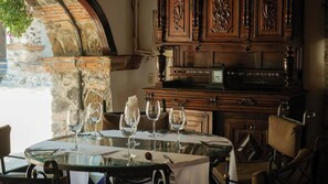 Lunch and dinner served, Mexican cuisine