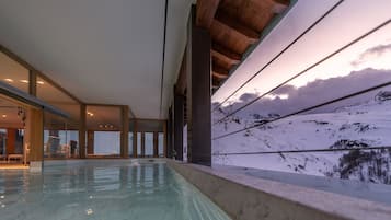 Sauna, tina de hidromasaje y tratamientos corporales