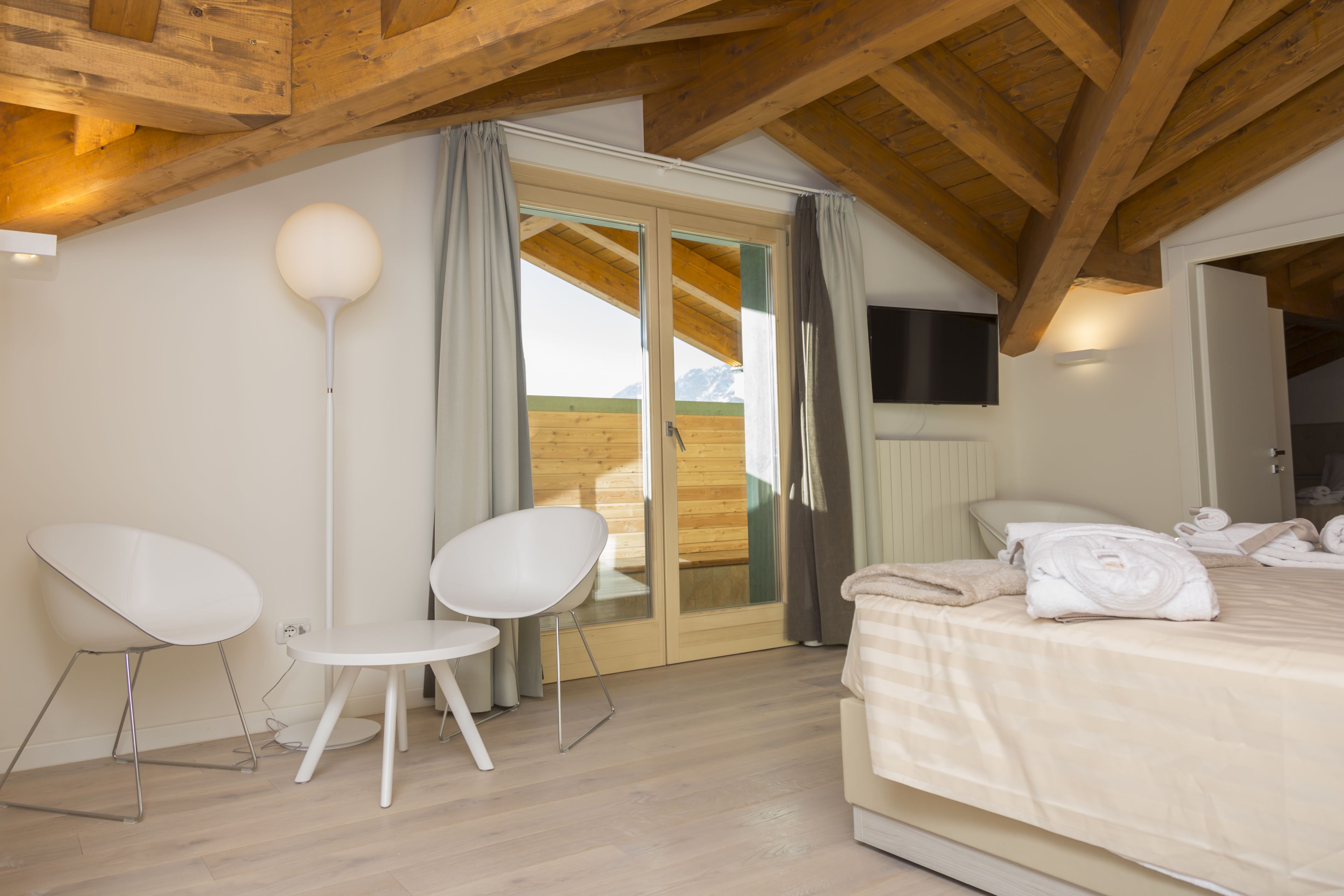 family suite, 1 bedroom, sauna (accesso spa) | 1 bedroom, premium bedding, minibar, in-room safe