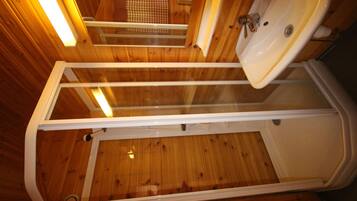 Cabin, 1 Bedroom, Terrace | Bathroom