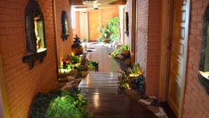 Thai massages - Kaday Aung Hotel (Nyaung-U)