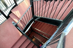 Interior entrance - Acorn - Crawford House Apartments (London)