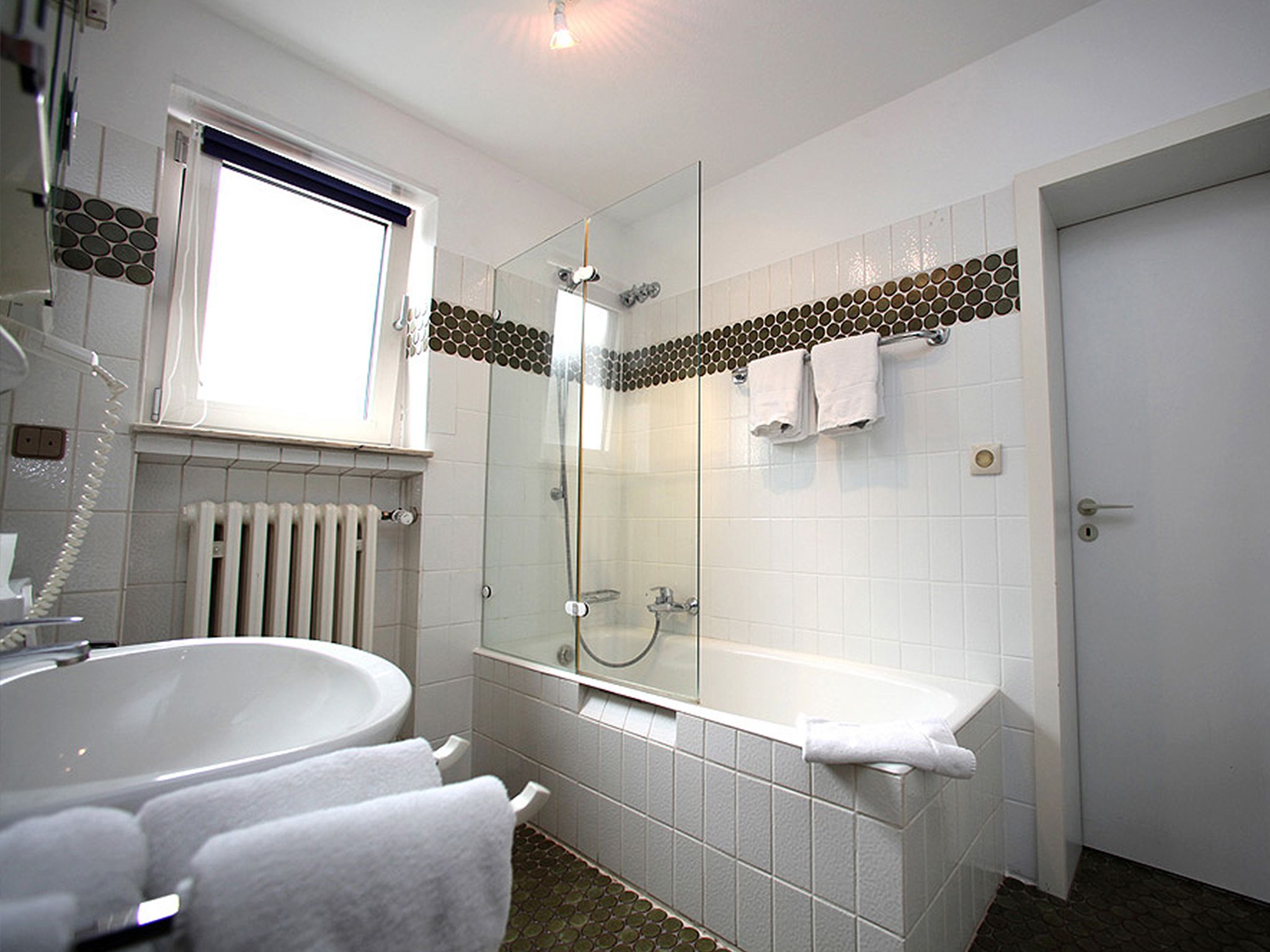 apartment | bathroom | free toiletries, hair dryer, towels