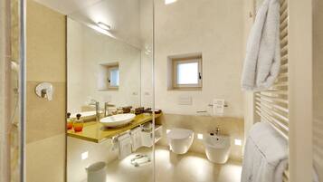 Chambre Double Deluxe, 1 lit double | Salle de bain