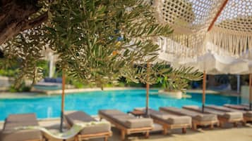 Outdoor pool, pool umbrellas, pool loungers