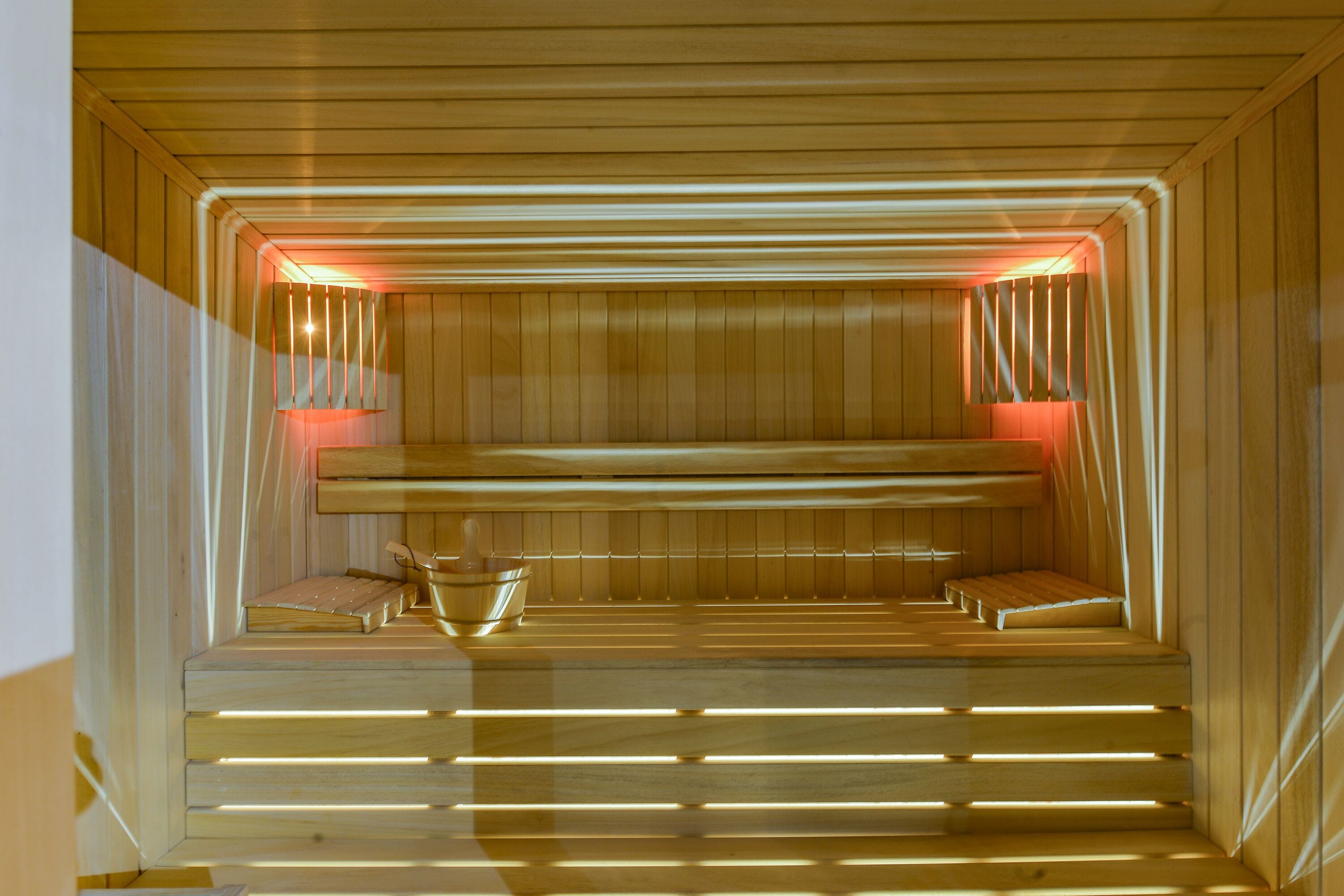 executive studio suite, sea view | minibar, in-room safe, individually decorated, individually furnished