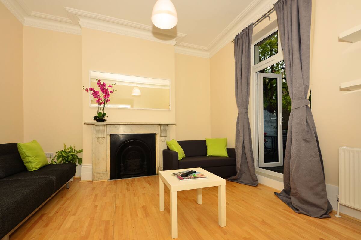 Apartment, Balcony | Living area | Flat-screen TV