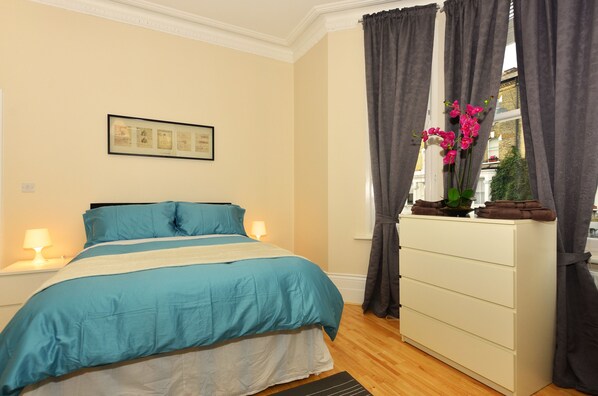 Room - W14 Apartments (London)
