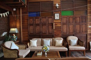 Sala de estar en el lobby