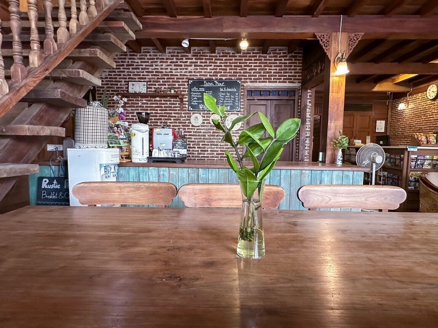 32-inch lcd tv with cable channels, tv