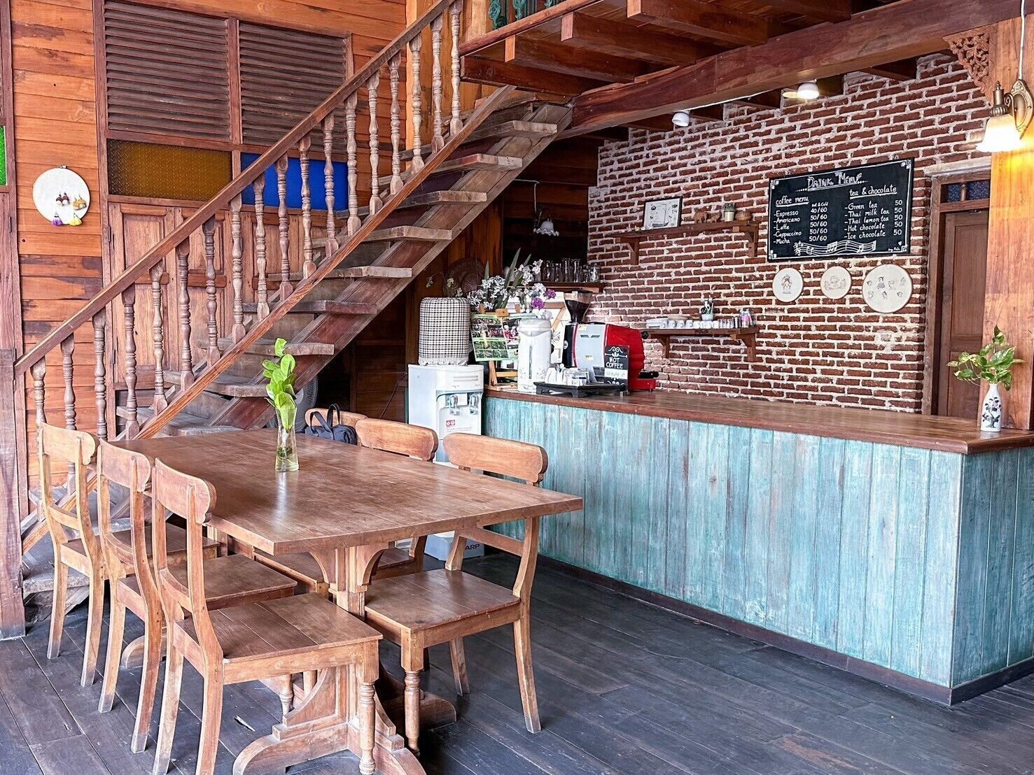 32-inch lcd tv with cable channels, tv