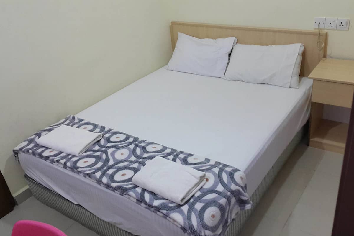 Habitación estándar, 1 cama Queen size | Escritorio y wifi gratis