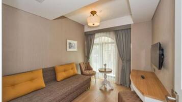 Suite | Minibar, Zimmersafe, Schreibtisch, schallisolierte Zimmer