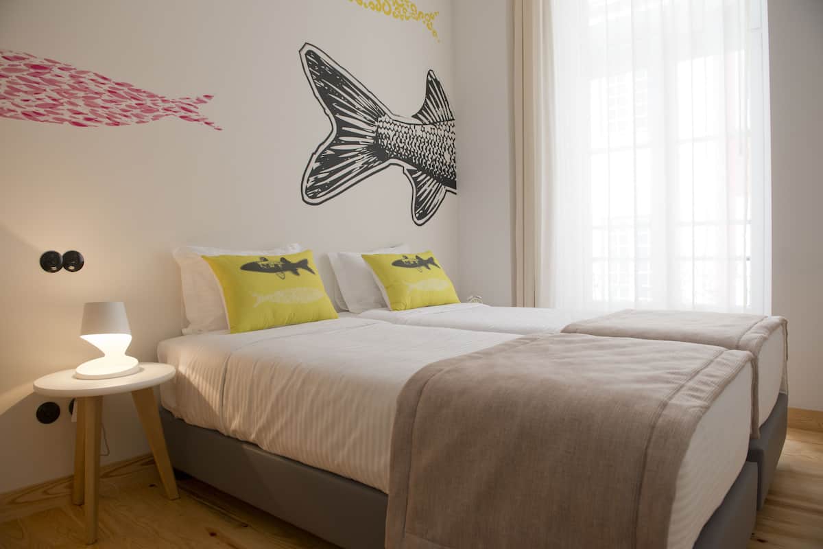 Apartment, 1 Bedroom | In-room safe, soundproofing, iron/ironing board, cribs (free)