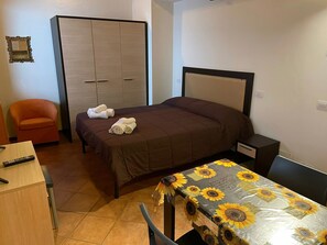 Basic Apartment, 1 Double Bed | 1 bedroom, soundproofing, free WiFi - Residence Cimone (Riolunato)