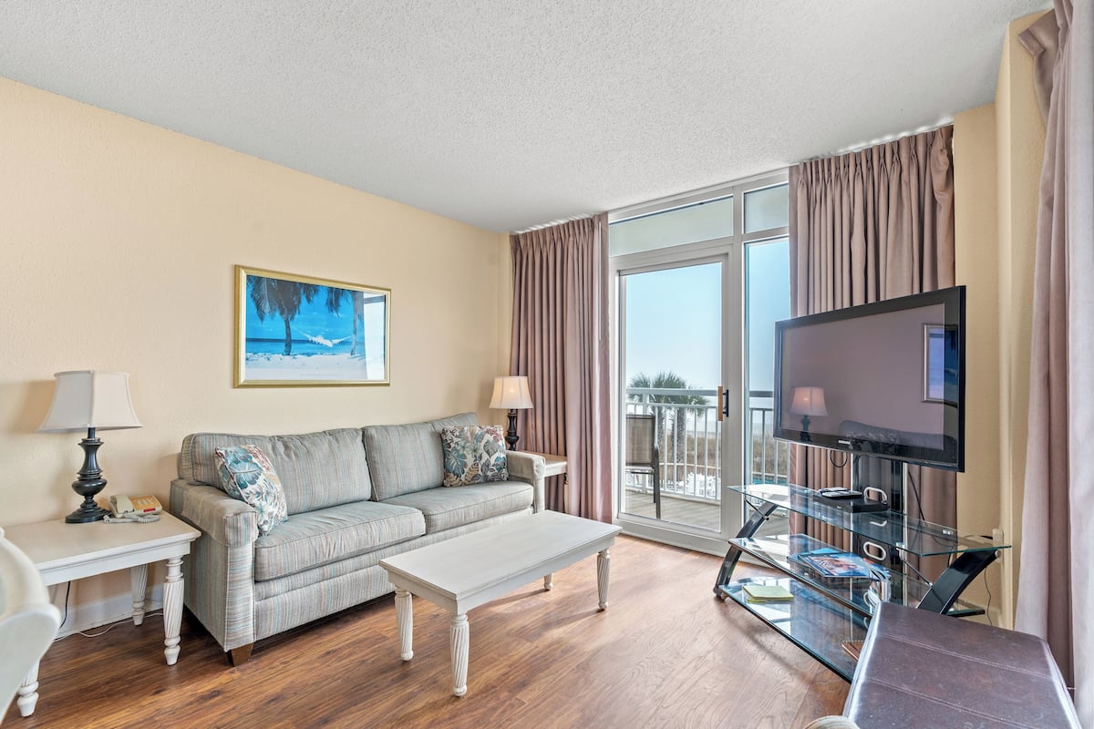 Condo, 2 Bedrooms, Ocean View, Oceanfront (240) | Living area | TV, DVD player