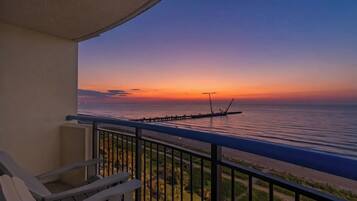 Condo, 2 chambres, balcon, au bord de l’océan (838) | Balcon