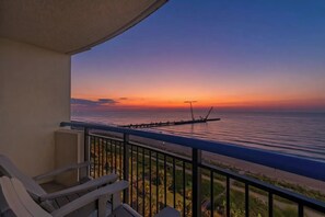 Condo, 2 Bedrooms, Balcony, Oceanfront (939/940) | Balcony