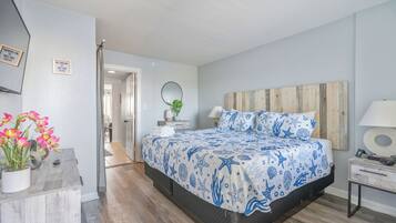 Classic Condo, 1 Bedroom, Balcony, Ocean View (919) | Wifi gratis, decoración personalizada y muebles diferentes