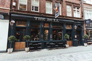 Exterior - The Bull and The Hide (London)
