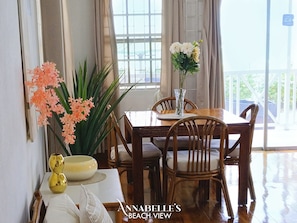 1 bedroom, in-room safe, individually decorated, individually furnished