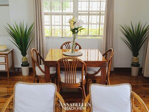 Caixa forta a l'habitació, decoració individual i mobiliari individual 