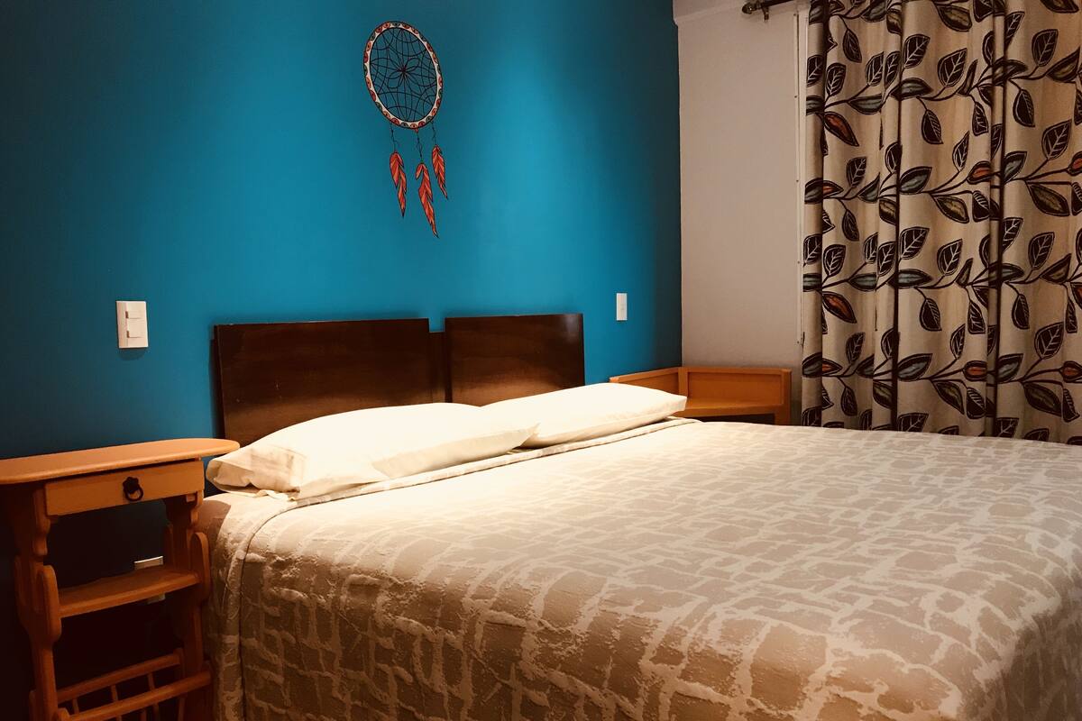 Room, 1 King Bed (Fohat) | Free WiFi, bed sheets
