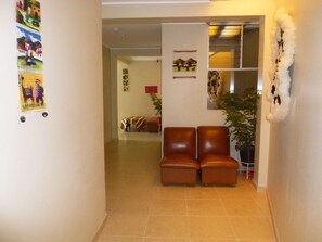 Hallway - Embajada Wanka (El Tambo)
