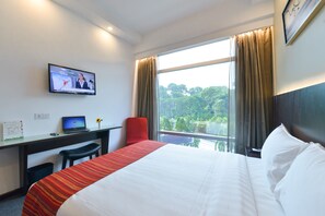 View from room - Hotel Chancellor@Orchard (Singapore)