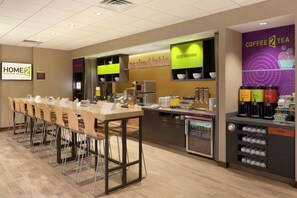 包含每日自助早餐