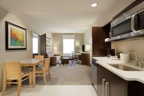 Suite, 1 King Bed with Sofa bed