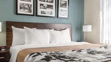 Habitación estándar, 1 cama King size, para no fumadores | Caja de seguridad en la habitación y escritorio