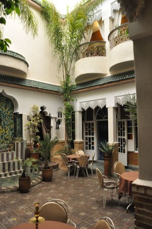 Courtyard - Riad L'Arabesque (Marrakech)
