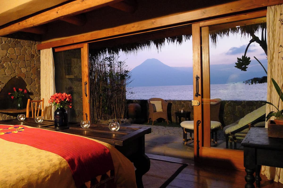 1 bedroom, premium bedding, in-room safe, free WiFi