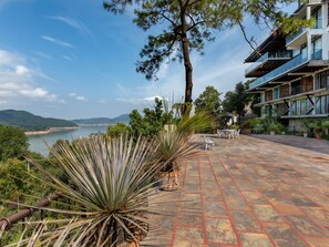 View from property - Hotel Santa Rosa (Valle de Bravo)