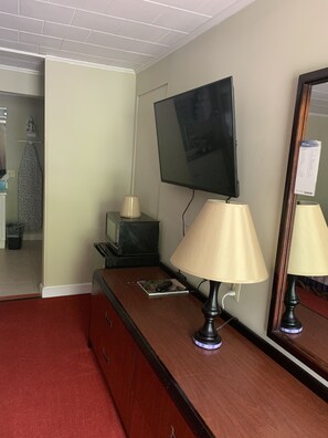 Standard Double Room, 2 Double Beds | Free WiFi, bed sheets