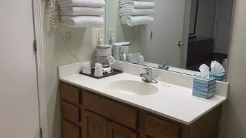 Standard Double Room, 2 Double Beds | Bathroom | Combined shower/tub, free toiletries, towels