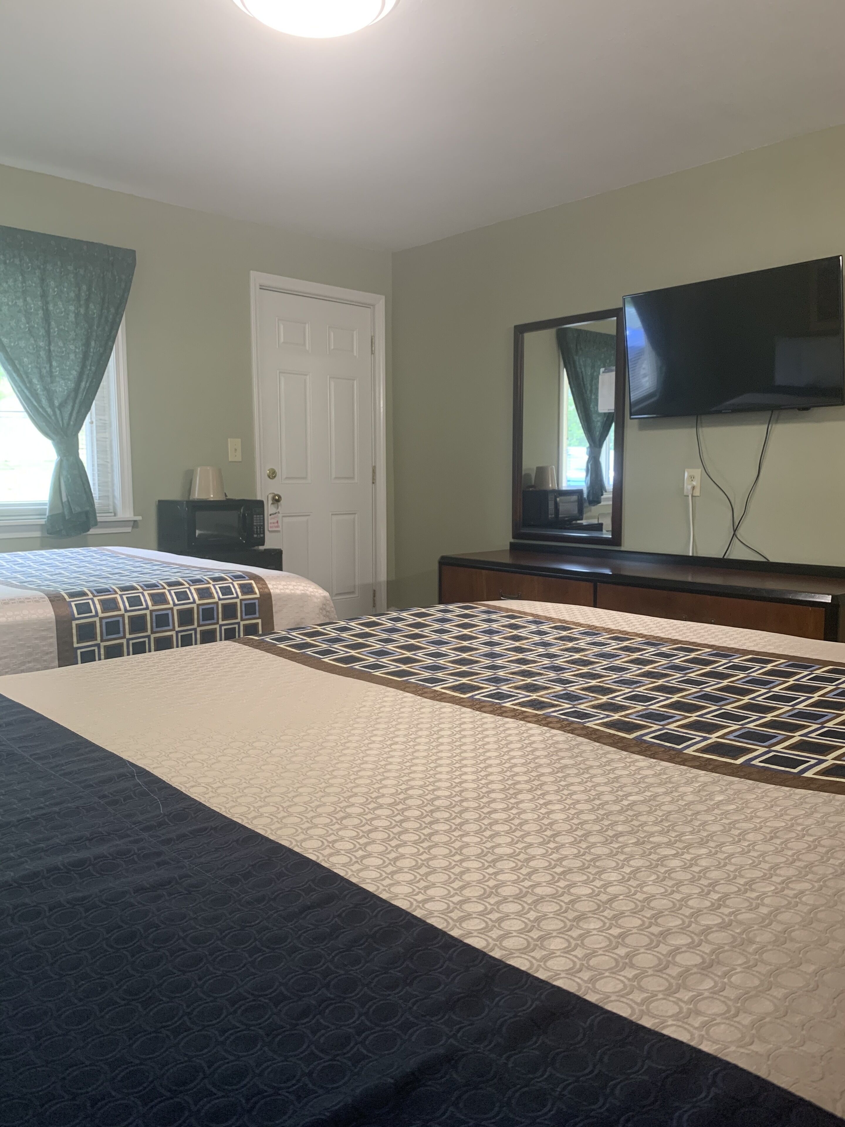 標準雙人房, 2 張標準雙人床 | 免費無線上網、床單