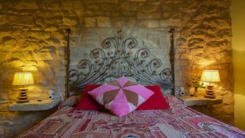 Superior Double Room | Rollaway beds, free WiFi, bed sheets