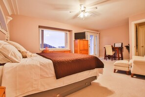Director's Private Suite - Eagle Close Executive Bed & Breakfast (Prince Rupert)