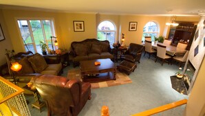 Unclassified image, 5 of 34, button - Eagle Close Executive Bed & Breakfast (Prince Rupert)