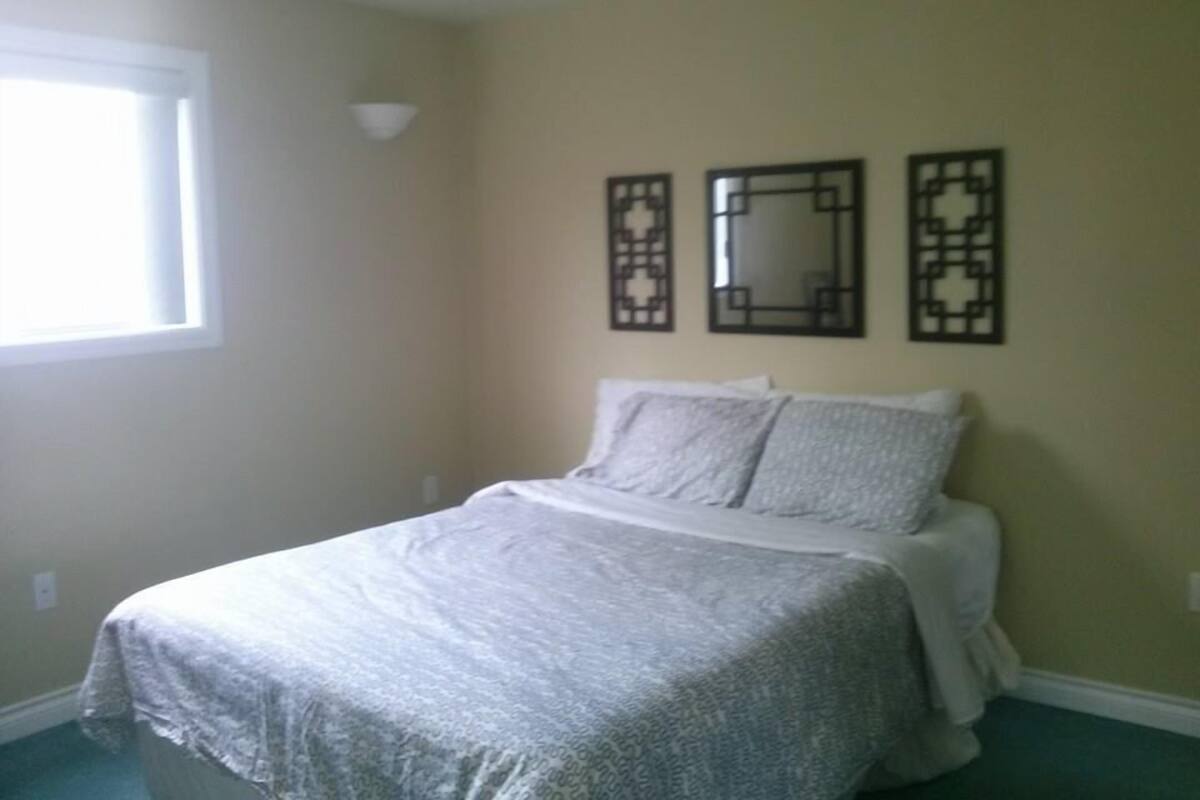 Two Bedroom Private Apartment | WiFi (free), bed sheets