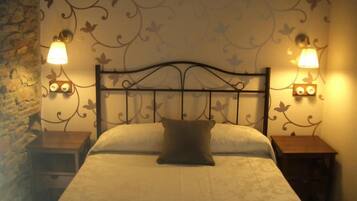 Standard Double Room Single Use, 1 Double Bed | Blackout curtains, free cots/infant beds, free WiFi
