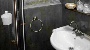 Unclassified image, 3 of 18, button - Hostal de Montaña La Aldeya (Villablino)