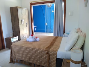 Standard Double Room | Minibar, individually decorated, individually furnished, desk - Pousada Mar Azul (Itacaré)