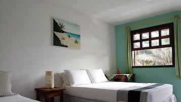 Standard Triple Room | Minibar, individually decorated, individually furnished, desk