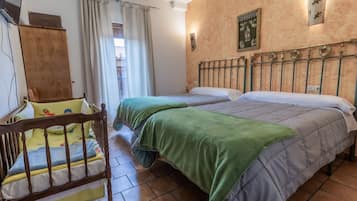 Deluxe Double Room | Premium bedding, individually furnished, blackout drapes