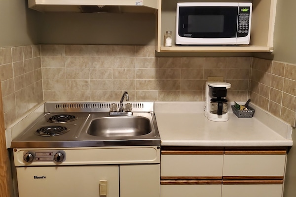 Fridge, microwave, coffee/tea maker