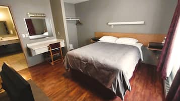 Suite Executive, 1 camera da letto, non fumatori, cucina | 7 camere, biancheria da letto di alta qualità, una scrivania
