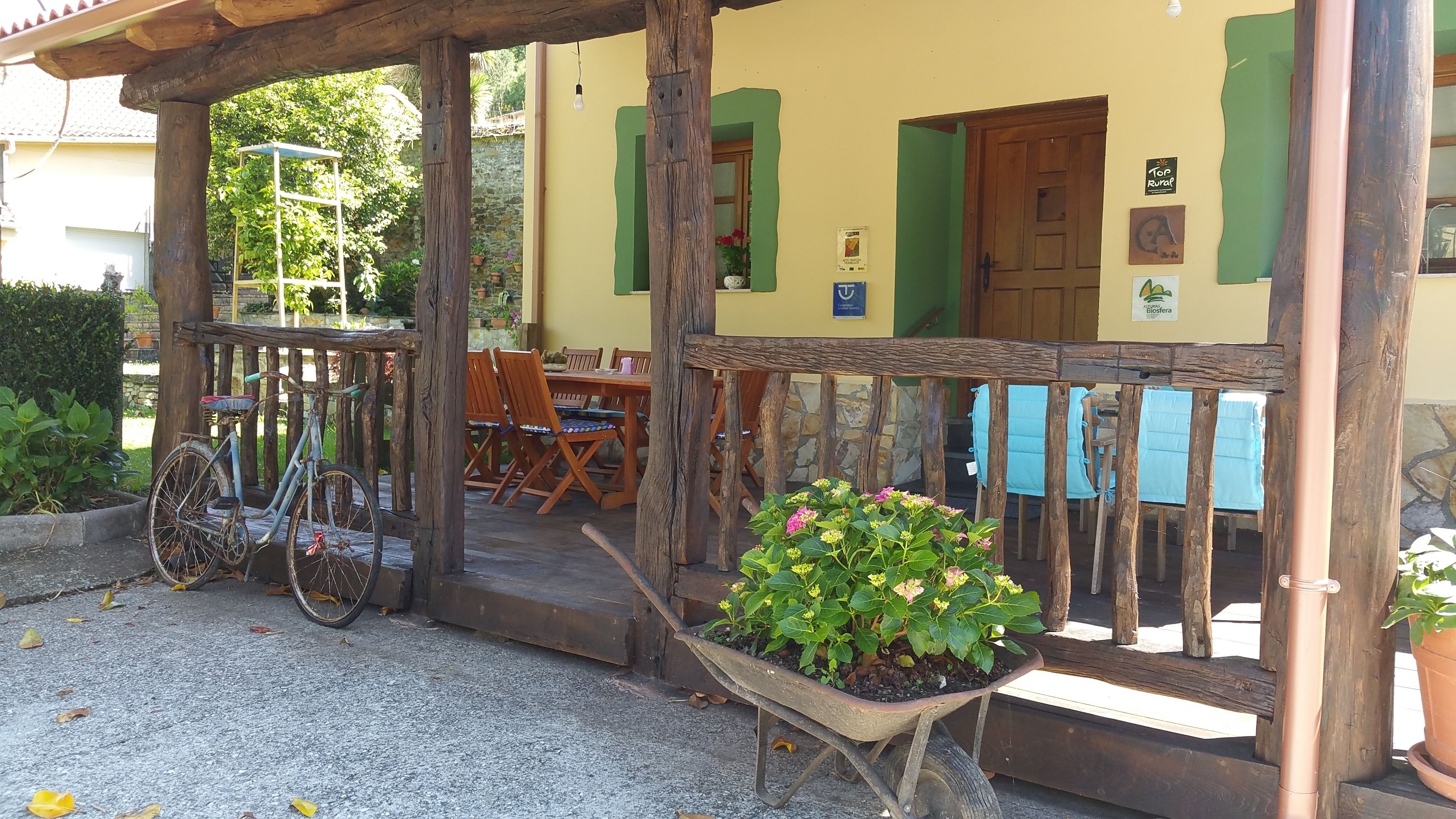 Photo - Habitaciones - La Pumarada de Limés I